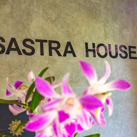 Sastra Ubud House Extérieur photo