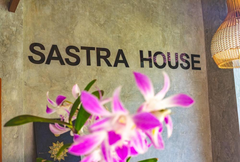 Sastra Ubud House Extérieur photo